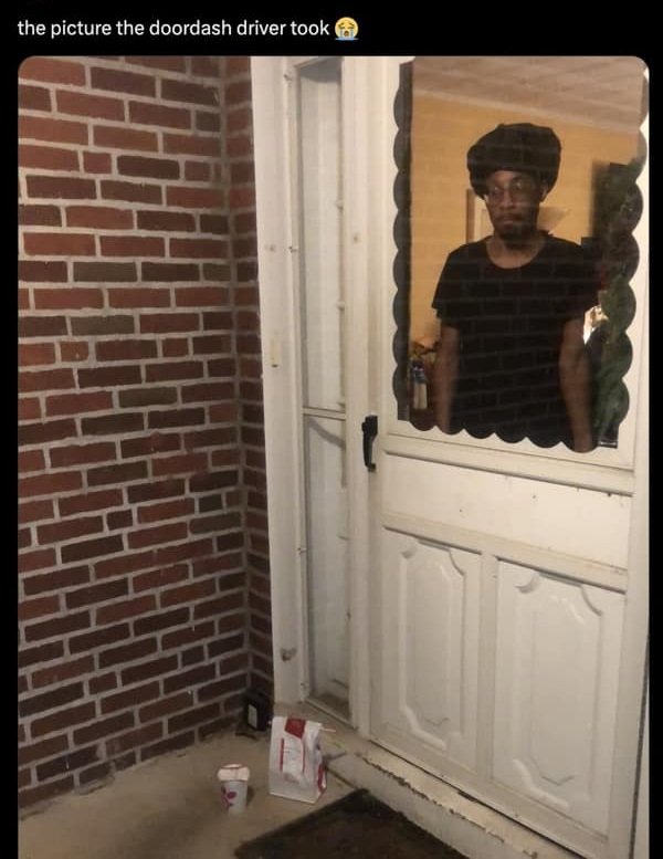 Memes About Delivery (39 pics) Memes About Delivery (39 pics)