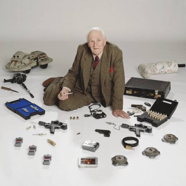 Interesting Facts About James Bond (12 pics) Interesting Facts About James Bond (12 pics)