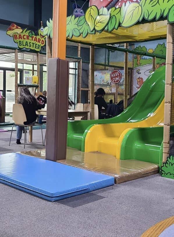 Failed Designs And Constructions (14 pics)