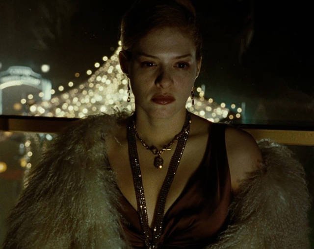 Plot Mistakes In Popular Movies (40 pics)