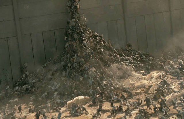 Plot Mistakes In Popular Movies (40 pics)