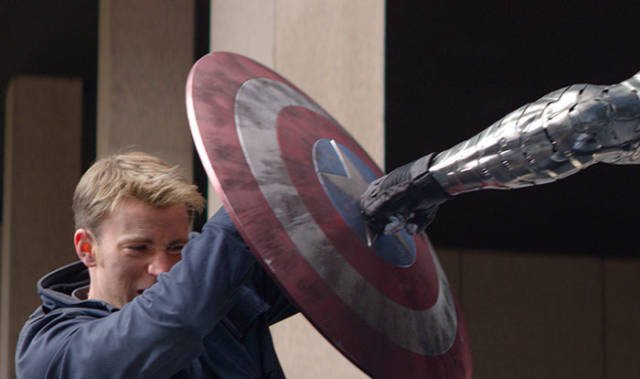 Plot Mistakes In Popular Movies (40 pics)