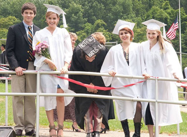 Plot Mistakes In Popular Movies (40 pics)