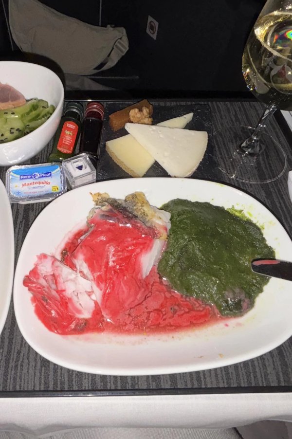 Bad Days Happen (22 pics)