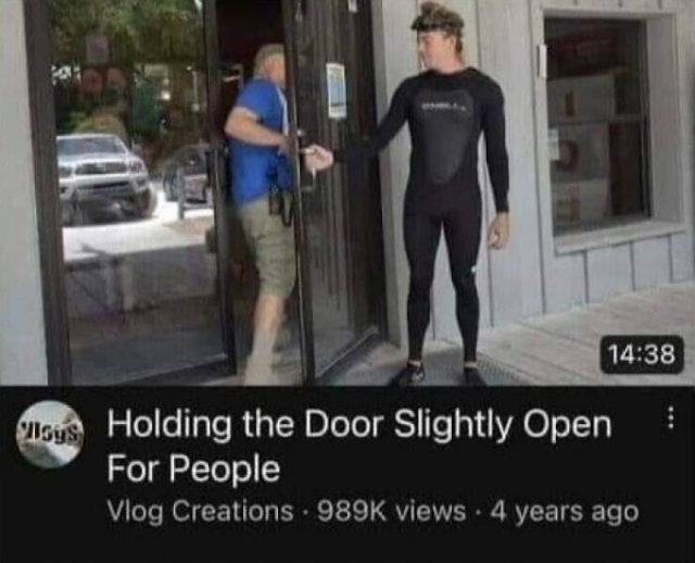 What Is Going On Here? (23 pics) What Is Going On Here? (23 pics)