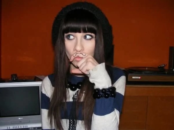 People Share Their Awkward Childhood Photos (20 pics)