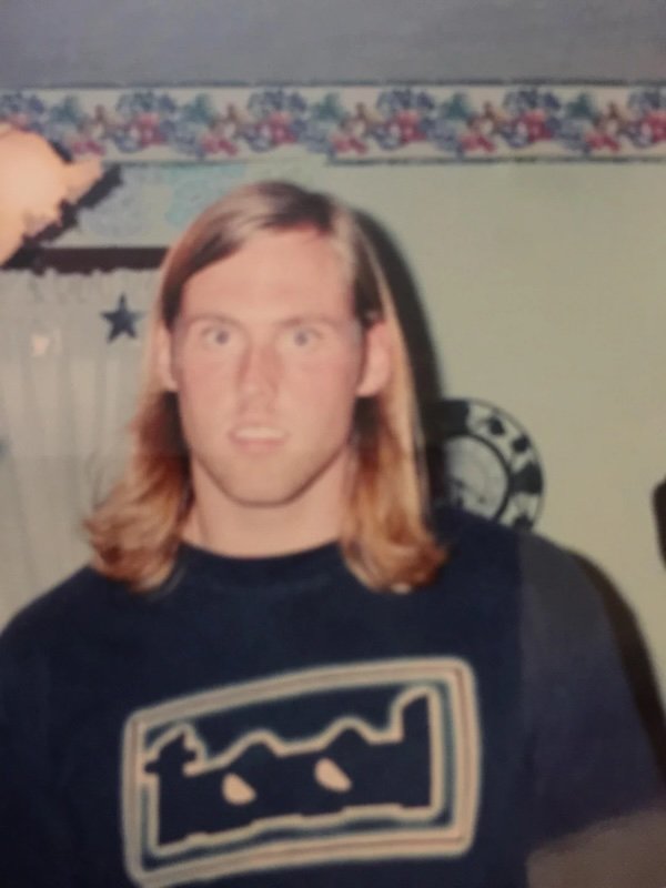 People Share Their Awkward Childhood Photos (20 pics)