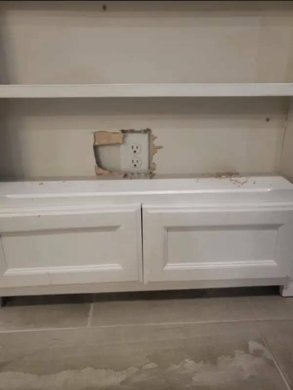 Annoying Habits Of Spouses (20 pics)