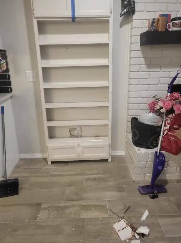 Annoying Habits Of Spouses (20 pics)