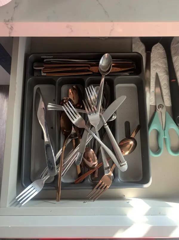 Annoying Habits Of Spouses (20 pics)