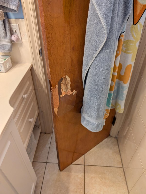 Bad Days Happen (24 pics)