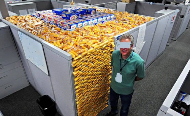 Funny Office Pranks (26 pics)