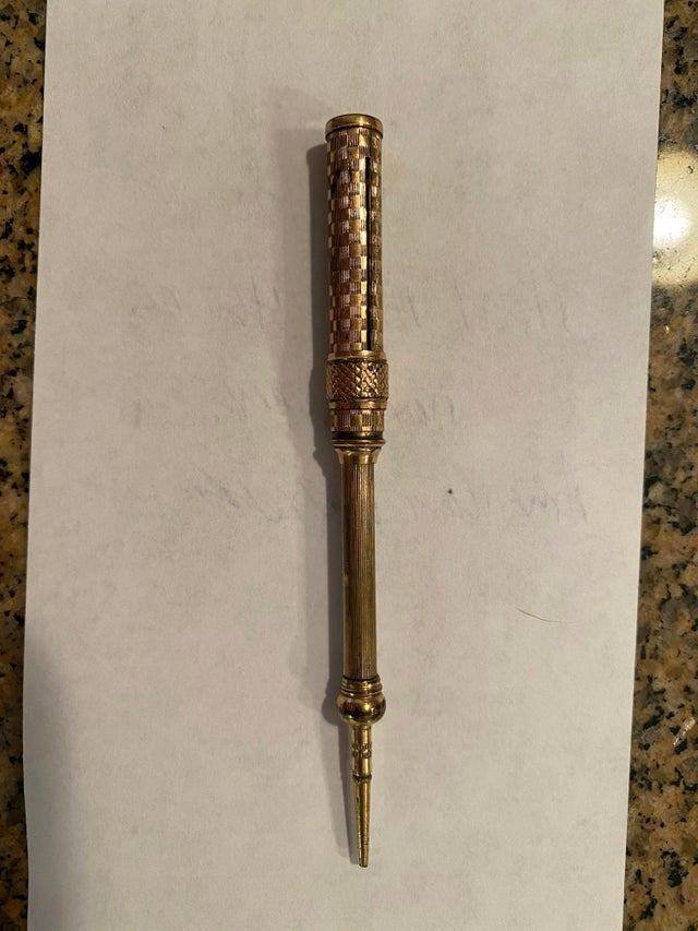 What Are These Things? (21 pics)