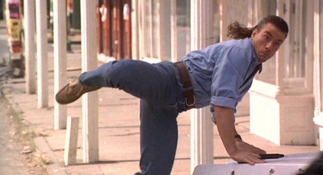 Annoying Moments In Movies (26 pics)