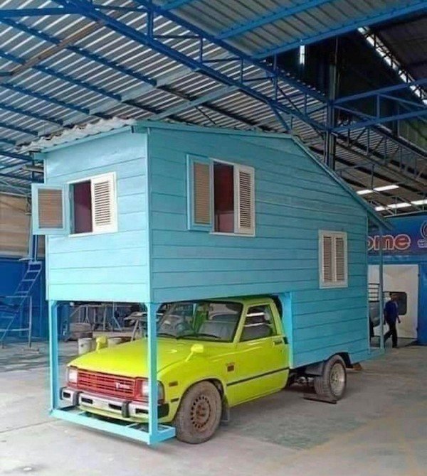 What Is Going On Here? (39 pics) What Is Going On Here? (39 pics)