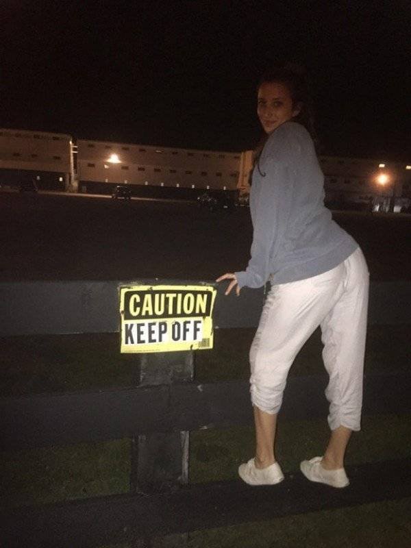 They Don't Care About The Rules (47 pics) They Don't Care About The Rules (47 pics)