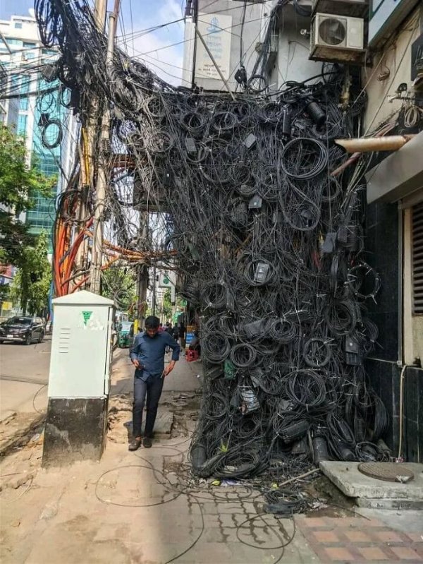 What Is Going On Here? (47 pics) What Is Going On Here? (47 pics)