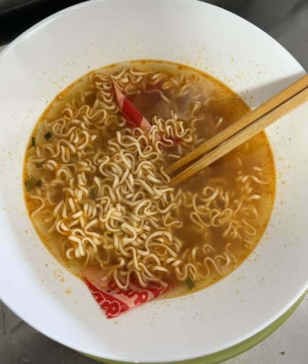 Annoying Habits Of Spouses (29 pics)