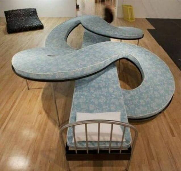 Awful Bedrooms (28 pics) Awful Bedrooms (28 pics)