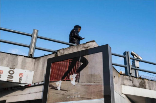 Right Moment (25 pics) Right Moment (25 pics)