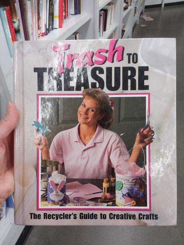 Weird Finds In Thrift Shops (35 pics)