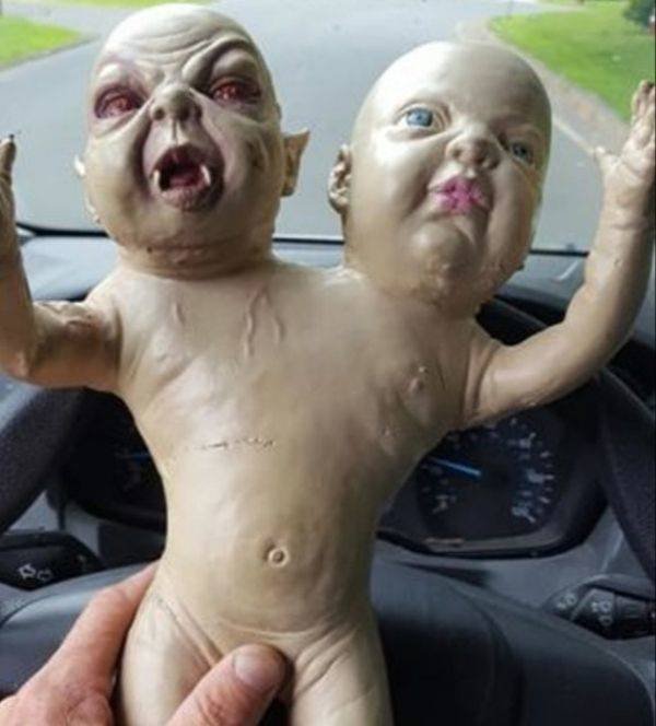 Weird Finds In Thrift Shops (35 pics)