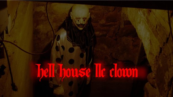The Creepiest Horror Movie Characters (25 pics)