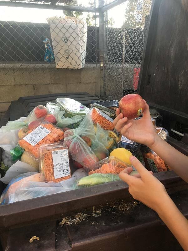 Annoying People And Situations (18 pics)