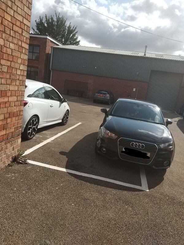 Annoying People And Situations (18 pics)