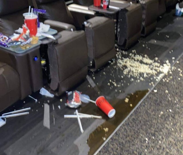 Annoying People And Situations (18 pics)