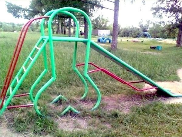 What Is Going On Here? (34 pics)