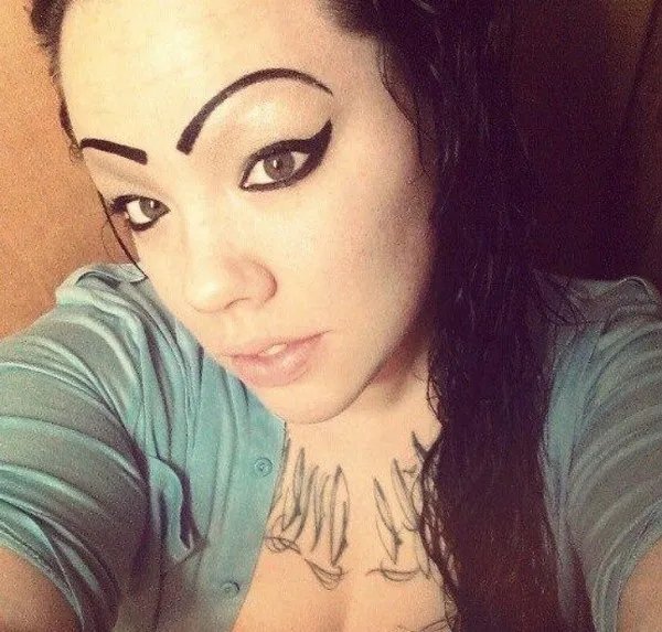 Awful Eyebrows (25 pics)