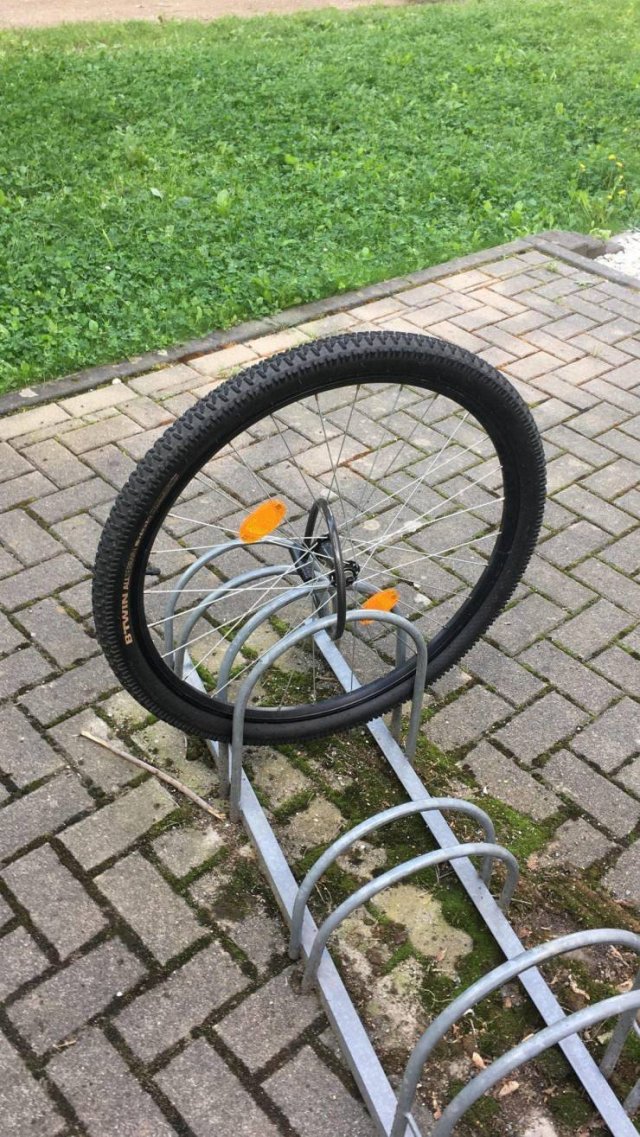 Bad Days Happen (40 pics)