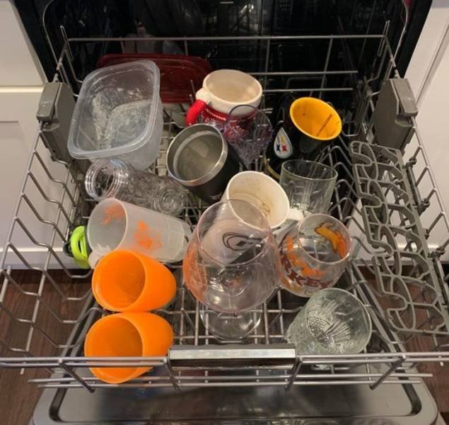 There's No Logic Here (32 pics)