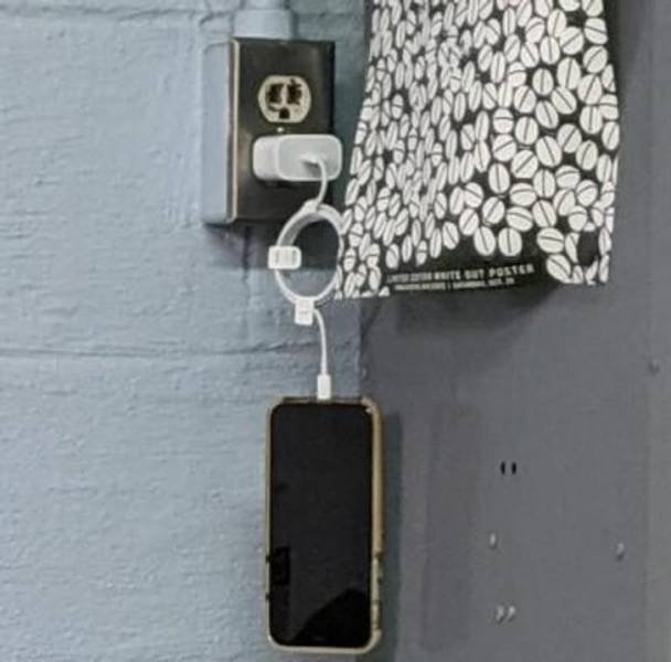 There's No Logic Here (32 pics)