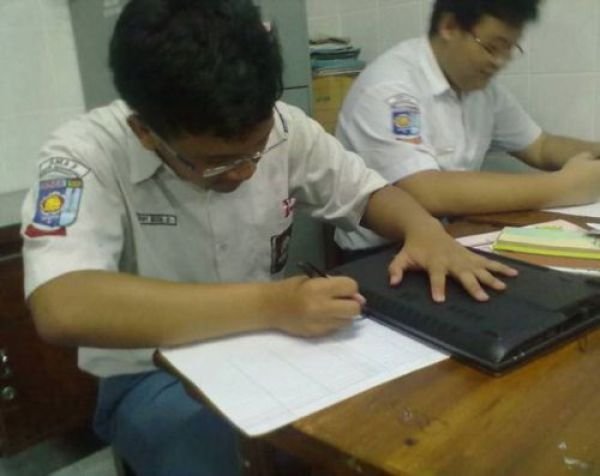 Redneck Inventions And Repairs (50 pics)