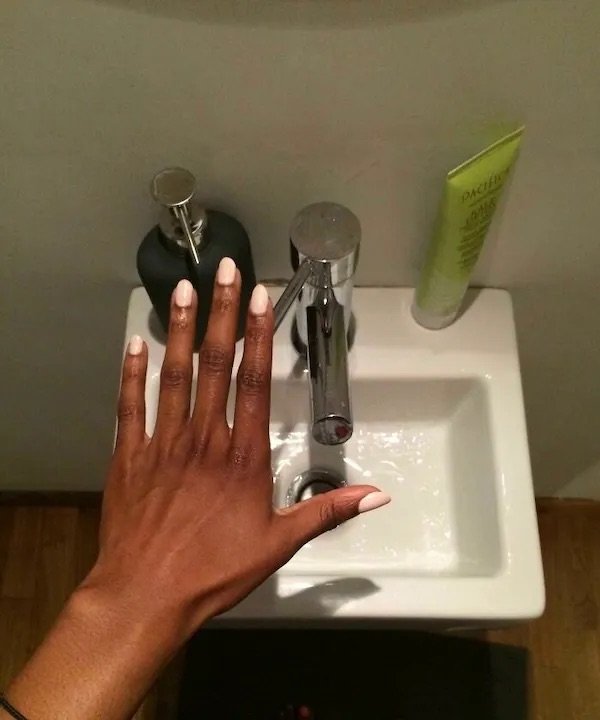 Failed Rental (21 pics)