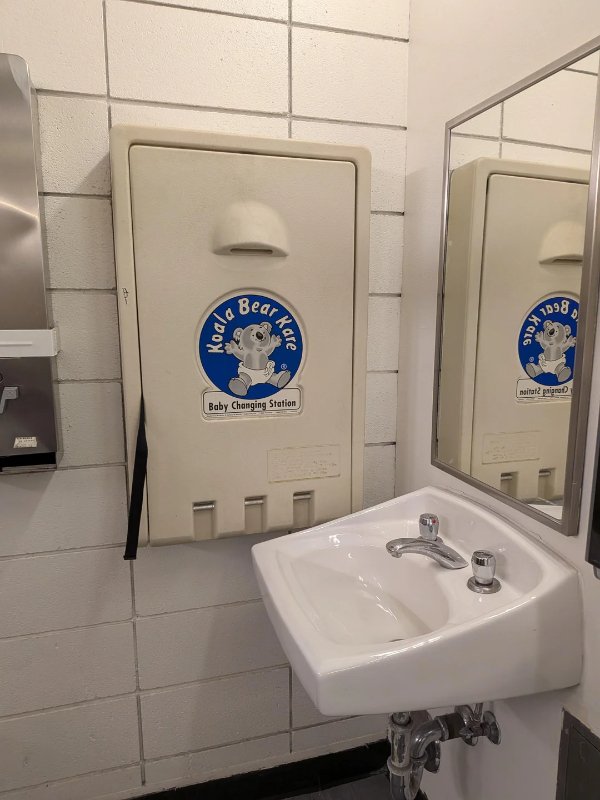 Annoying Finds And Situations (26 pics)