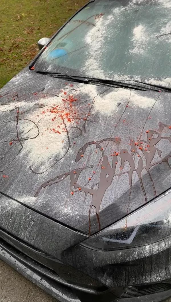 Annoying Finds And Situations (26 pics)