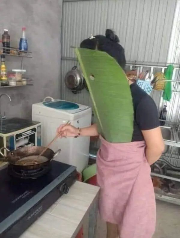 What Is Going On Here? (47 pics)