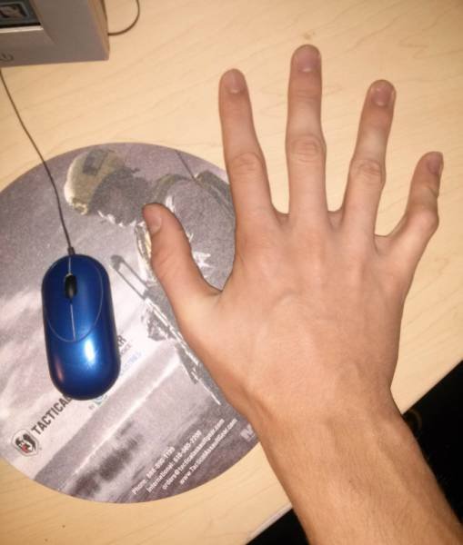 Problems Of Tall People (14 pics)