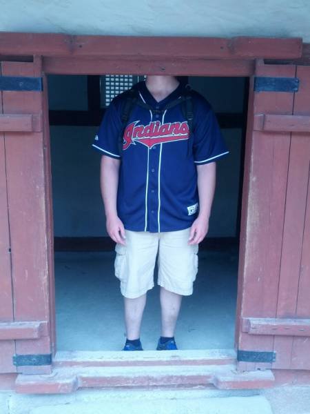 Problems Of Tall People (14 pics)