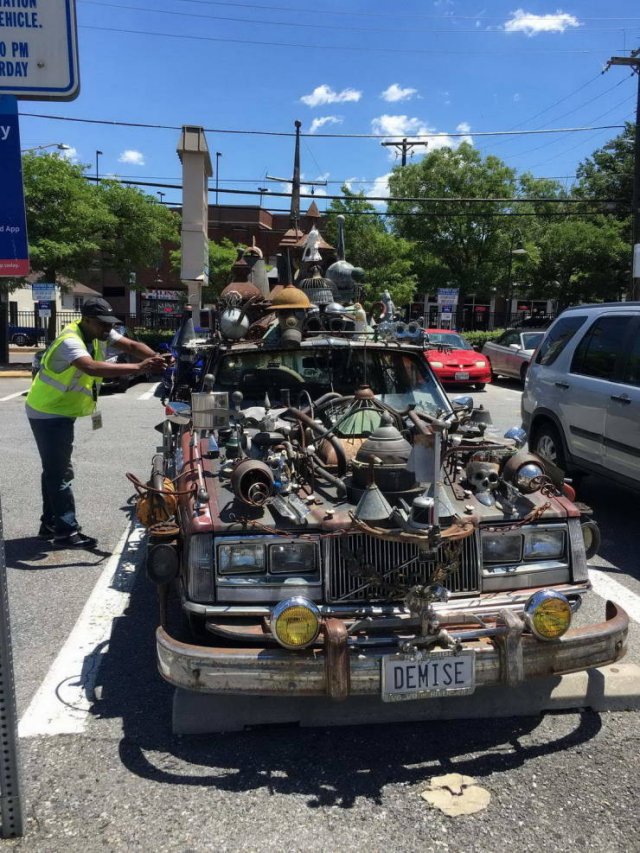 Awful Cars And Drivers (32 pics)