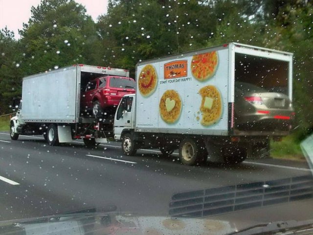 Awful Cars And Drivers (32 pics)