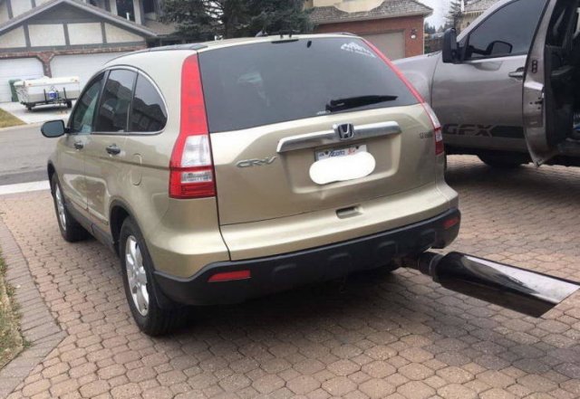 Awful Cars And Drivers (32 pics)