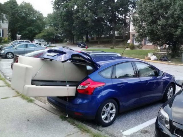 Awful Cars And Drivers (32 pics)