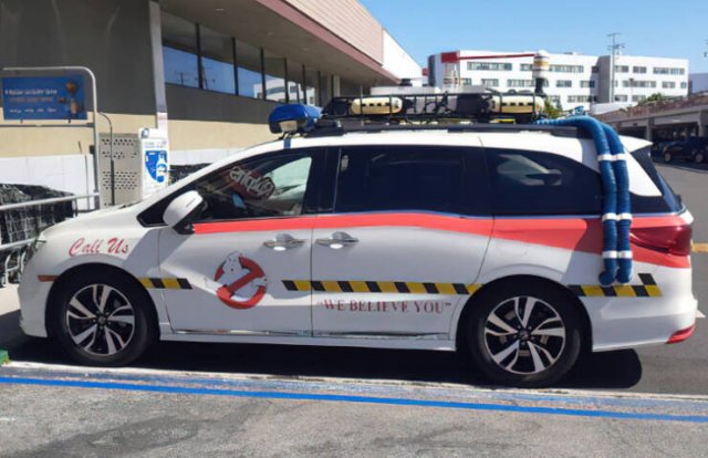 Strange Finds And Situations (34 pics)