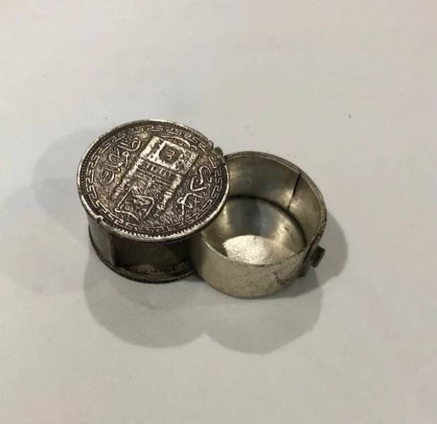 What Are These Things? (21 pics)