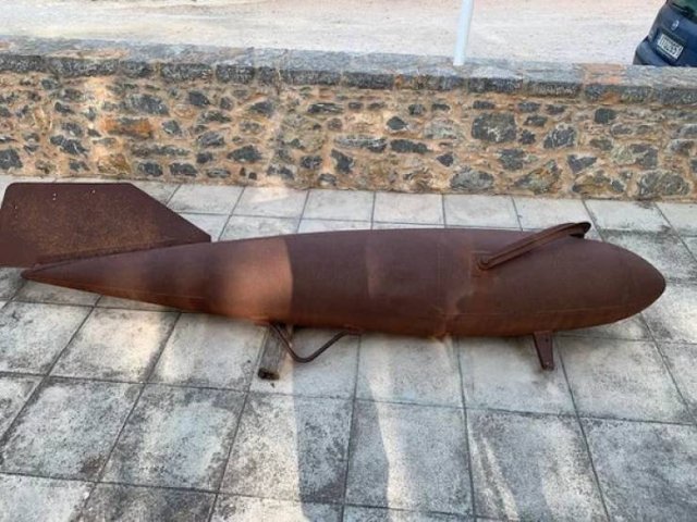 What Are These Things? (21 pics)
