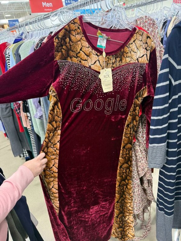 Weird Finds In Thrift Shops (46 pics)